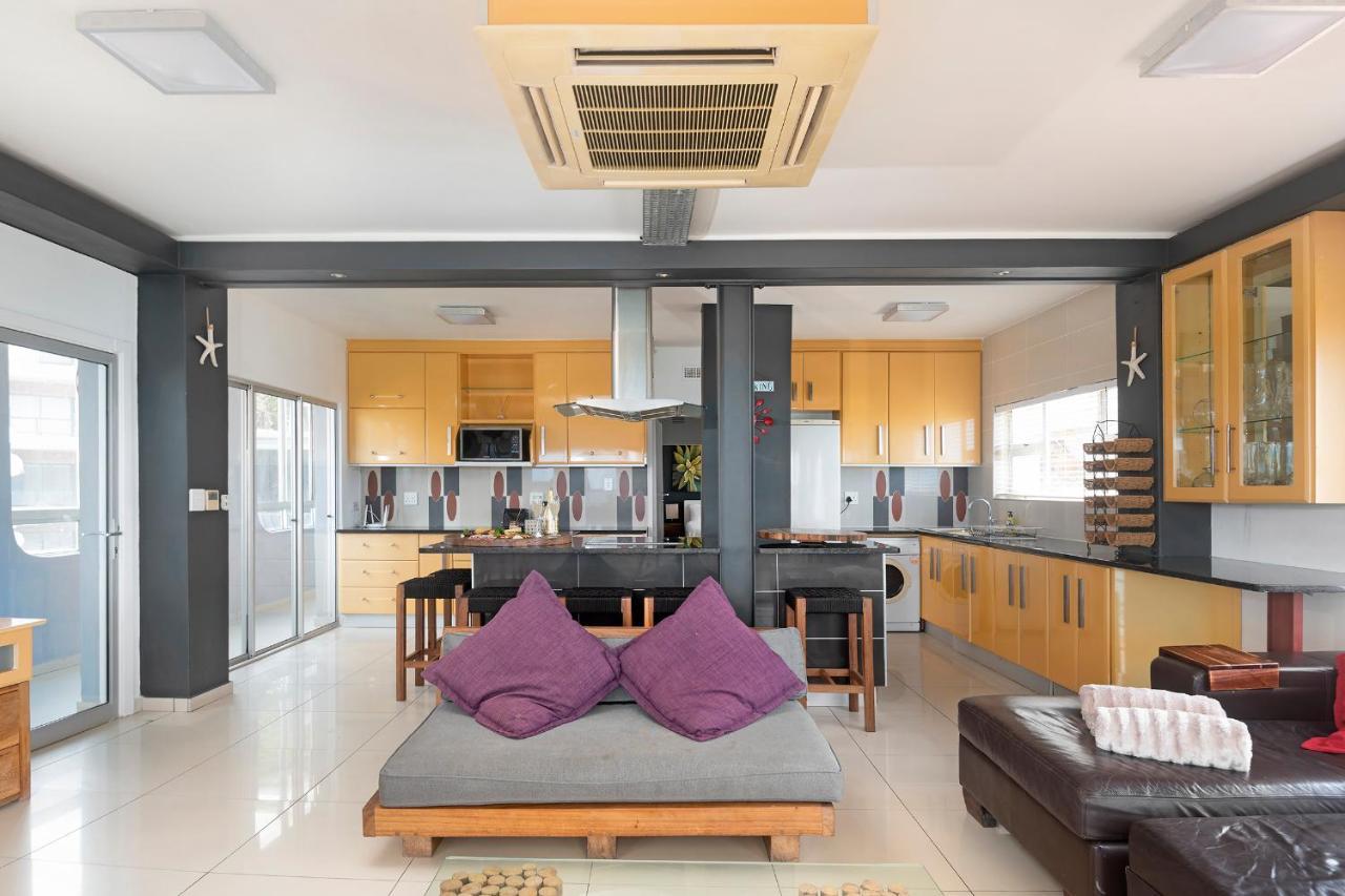 Petfriendly, Beachfront Escape